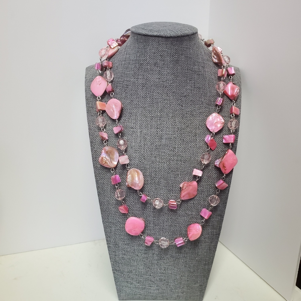 Beautiful Pink Mother of Pearl Necklace  19"